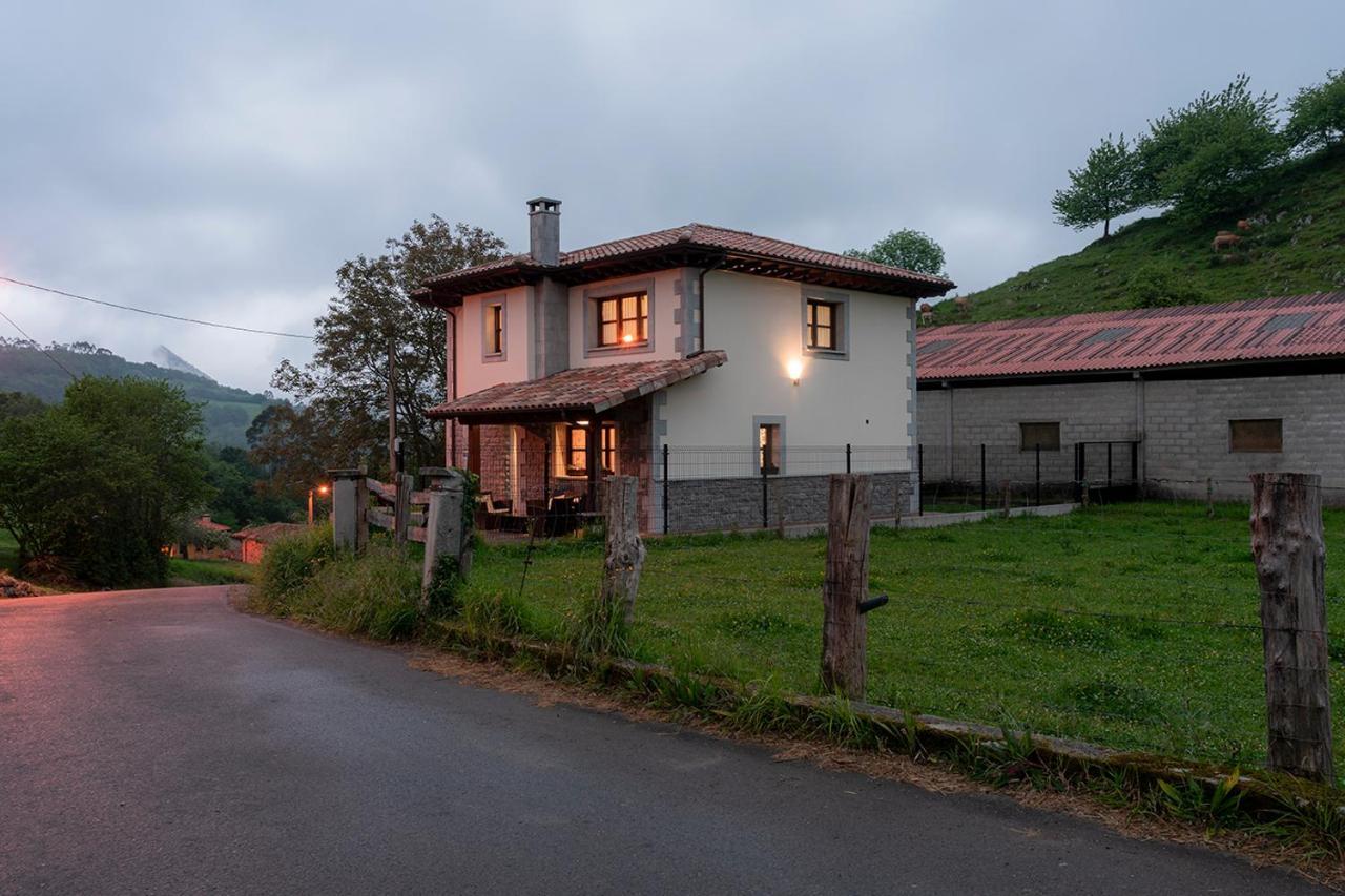 Villa Casa El Caleru à Malateria Extérieur photo
