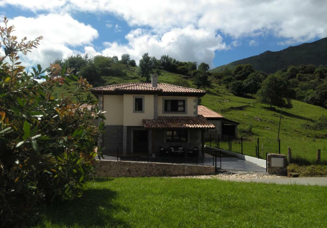 Villa Casa El Caleru à Malateria Extérieur photo